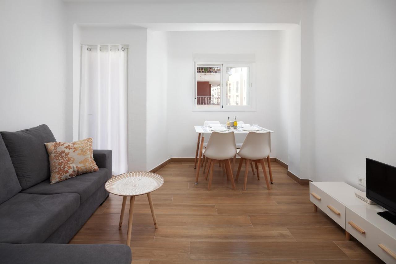 Apartamento Nuria Torre Del Mar Zewnętrze zdjęcie